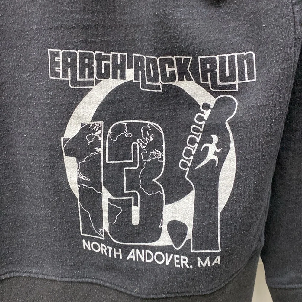 Green Stride Earth Rock & Run 13.1 Hoodie - Picture 5 of 6